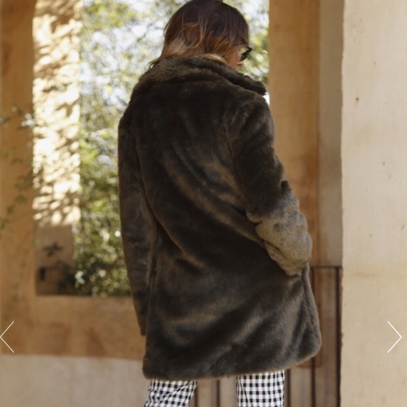 American Hustle Fur Coat S/M - Picture 3 of 4